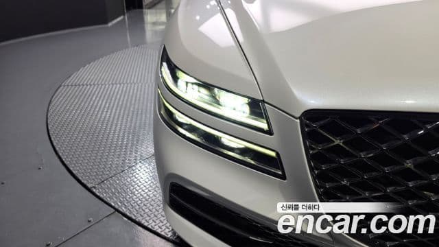 Genesis G80 2020 — Şəkil 32/40