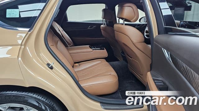 Genesis Electrified G80 2021 — Şəkil 11/20
