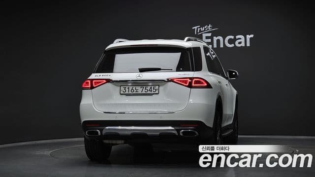 Mercedes-Benz GLE-Class 2019 — Фото 4/20