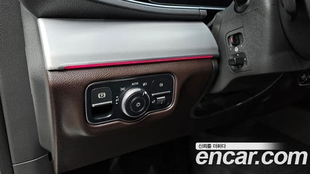 Mercedes-Benz GLE-Class 2019 — Фото 16/20