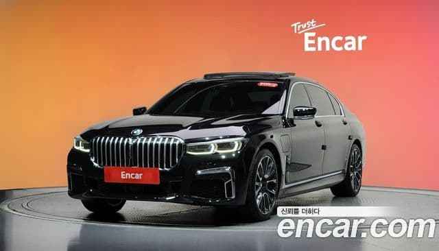 BMW 7 Series 2020 — ფოტო 1/20