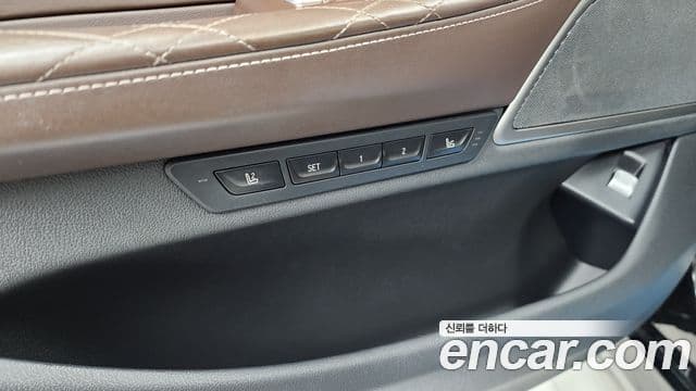 BMW 7 Series 2020 — Photo 4/36