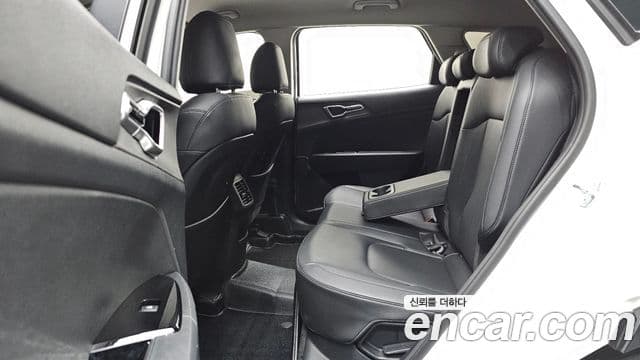 Kia Sportage 2023 — ფოტო 11/20