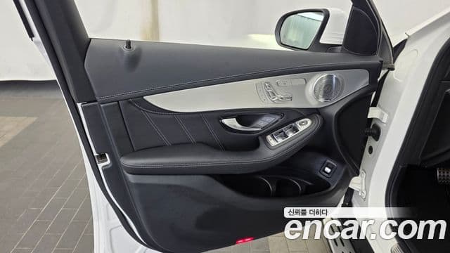 Mercedes-Benz GLC-Class 2019 — ფოტო 22/33
