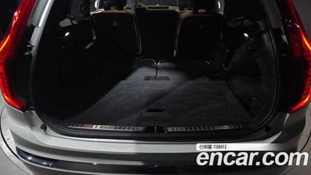 Volvo XC90 2025 — Photo 25/32