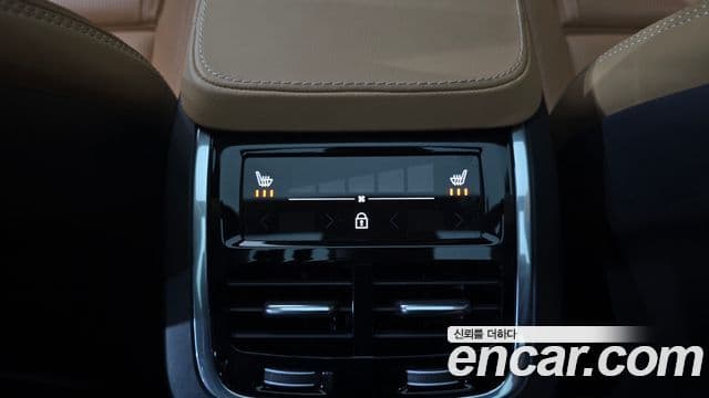 Volvo XC90 2025 — Photo 5/32