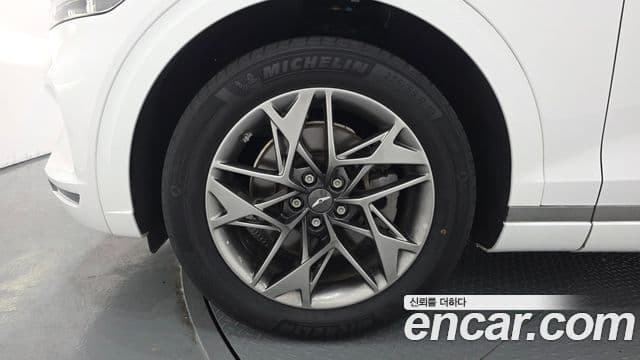 Genesis GV70 2021 — Şəkil 5/20