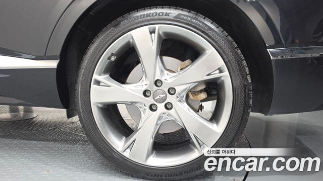Genesis GV80 2020 — Photo 25/37
