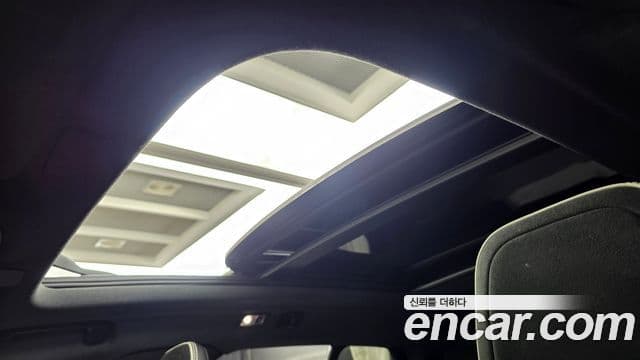 Volvo XC40 2020 — Şəkil 19/20