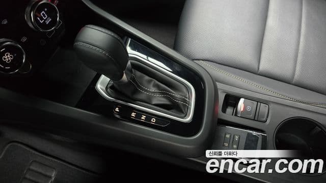 Renault Samsung Arkana 2025 — Фото 8/20