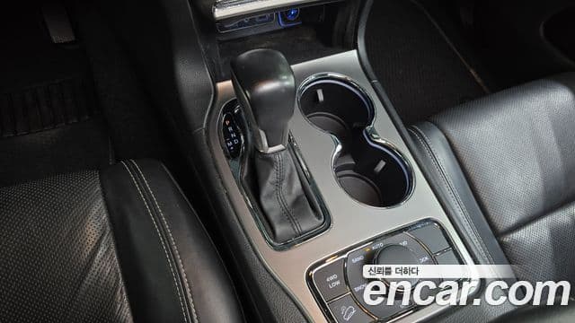 Jeep Grand Cherokee 2021 — Фото 9/20