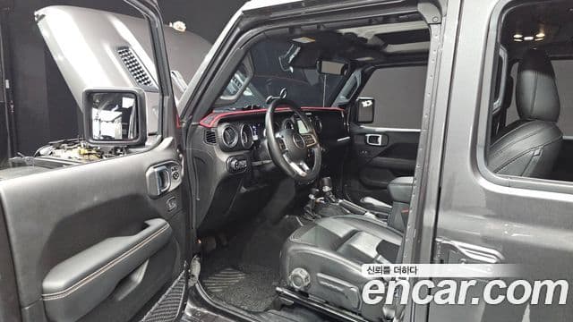 Jeep Wrangler 2019 — Photo 15/31