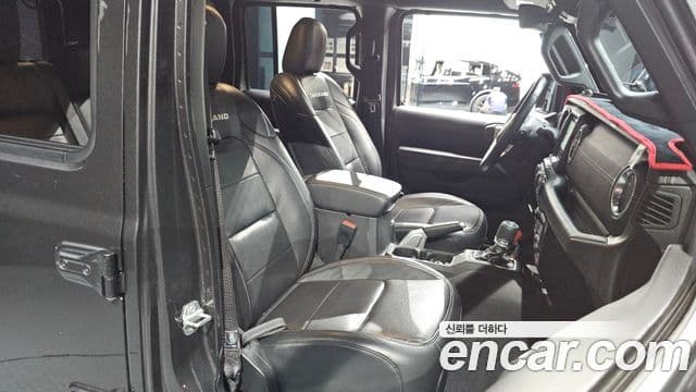 Jeep Wrangler 2019 — Photo 10/31