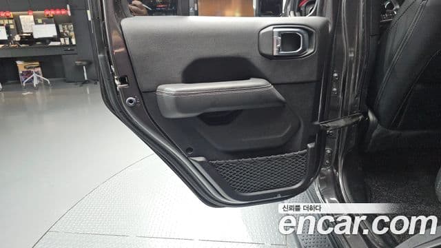 Jeep Wrangler 2019 — Photo 11/31