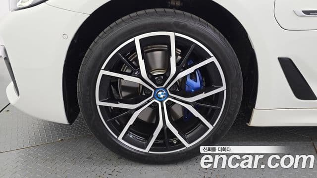 BMW 5 Series 2023 — фото 5 из 20
