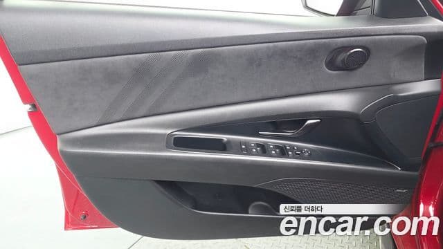 Hyundai The New Avante Hybrid 2022 — Photo 27/31