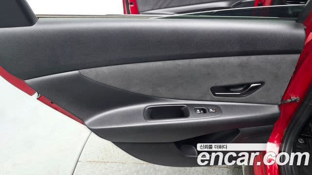 Hyundai The New Avante Hybrid 2022 — Photo 16/31