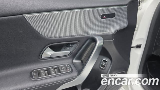 Mercedes-Benz A-Class 2022 — ფოტო 12/20
