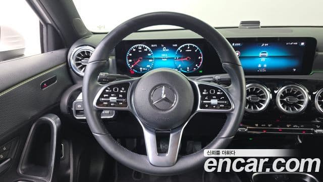 Mercedes-Benz A-Class 2022 — ფოტო 14/20