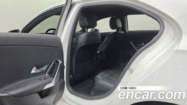 Mercedes-Benz A-Class 2022 — ფოტო 18/20