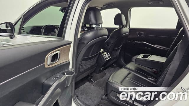 Kia Sorento 2021 — ფოტო 11/20