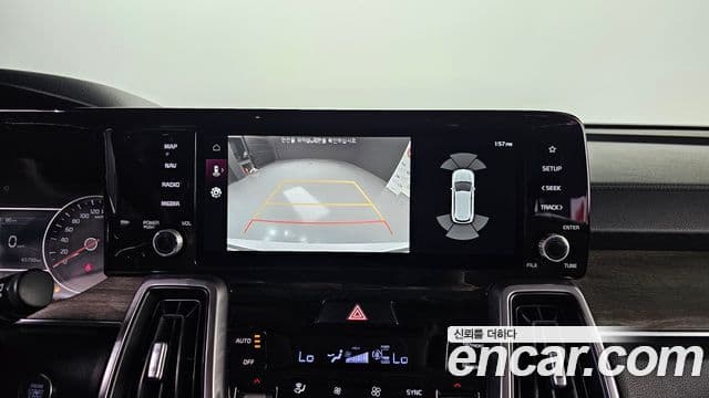 Kia Sorento 2021 — ფოტო 17/20