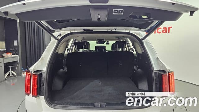 Kia Sorento 2021 — ფოტო 20/20
