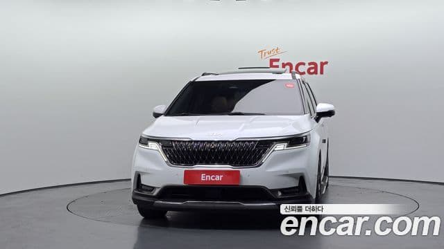 Kia Carnival 2022 — ფოტო 3/20