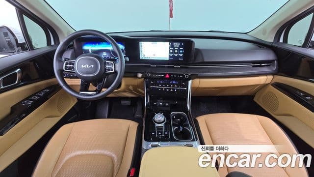 Kia Carnival 2022 — ფოტო 7/20