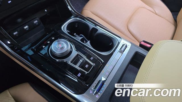 Kia Carnival 2022 — ფოტო 9/20