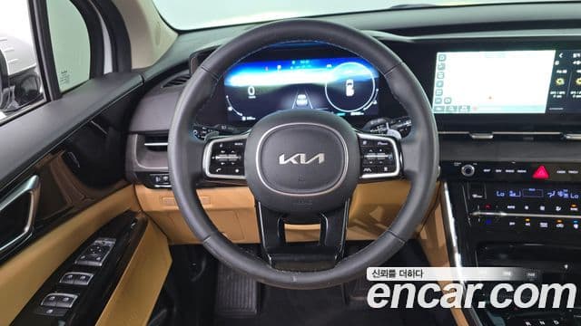 Kia Carnival 2022 — ფოტო 13/20