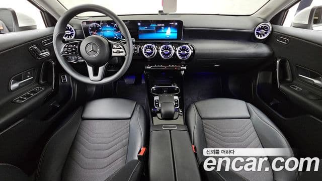 Mercedes-Benz A-Class 2020 — Şəkil 7/20