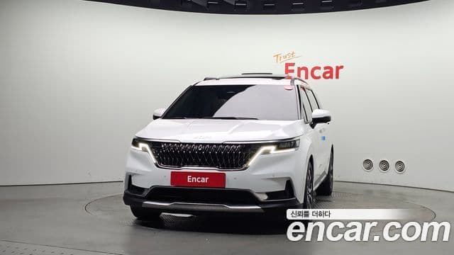 Kia Carnival 2023 — ფოტო 3/20