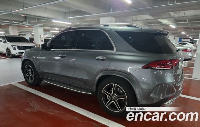 Mercedes-Benz GLE-Class 2020 — Şəkil 6/16