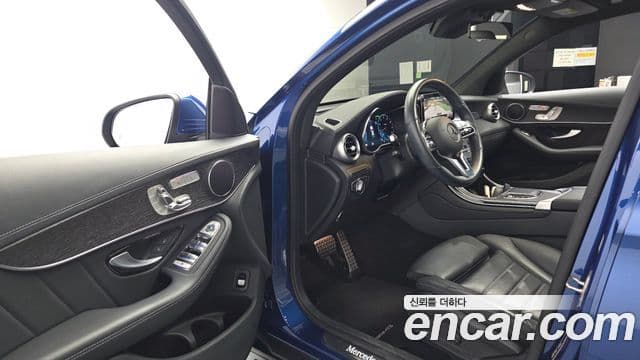 Mercedes-Benz GLC-Class 2023 — ფოტო 8/20