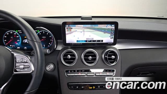 Mercedes-Benz GLC-Class 2023 — ფოტო 14/20