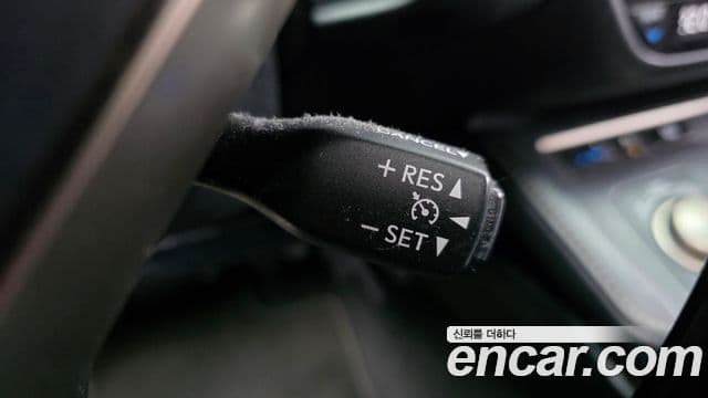 Lexus ES300h 2018 — Şəkil 18/20