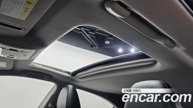 Lexus ES300h 2018 — Şəkil 19/20