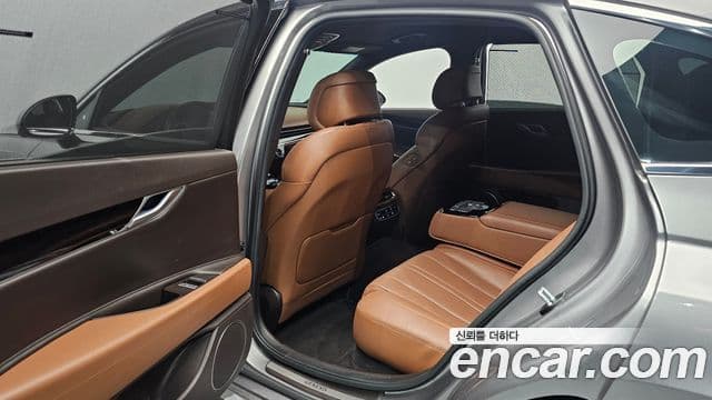Genesis Electrified G80 2022 — Şəkil 11/20