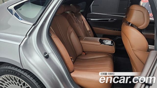 Genesis Electrified G80 2022 — Şəkil 12/20
