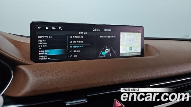 Genesis Electrified G80 2022 — Şəkil 18/20