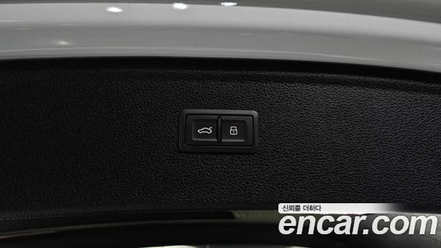 Audi Q5 2021 — Photo 30/33