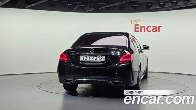 Mercedes-Benz C-Class 2019 — Фото 3/20