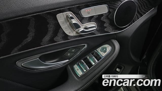 Mercedes-Benz C-Class 2019 — Фото 18/20
