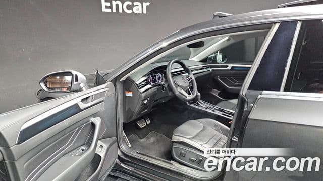 Volkswagen Arteon 2023 — ფოტო 9/20