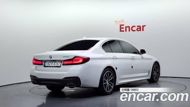 BMW 5 Series 2020 — Şəkil 2/20