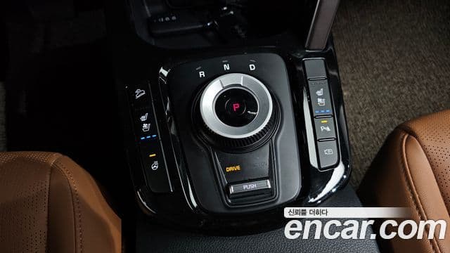Kia Seltos 2025 — ფოტო 9/20