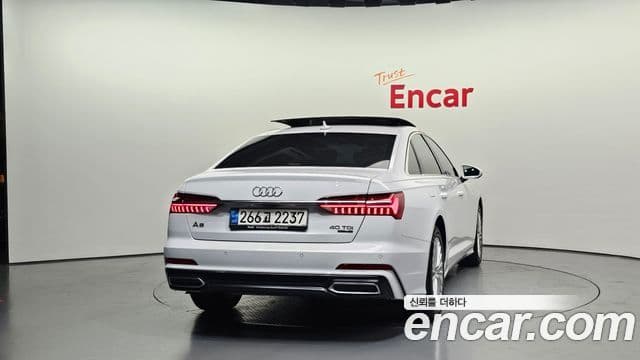 Audi A6 2020 — ფოტო 4/20