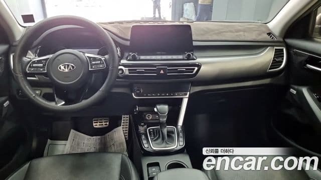 Kia Seltos 2019 — ფოტო 4/18