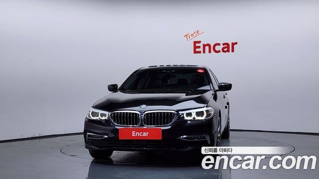 BMW 5 Series 2019 — ფოტო 3/20